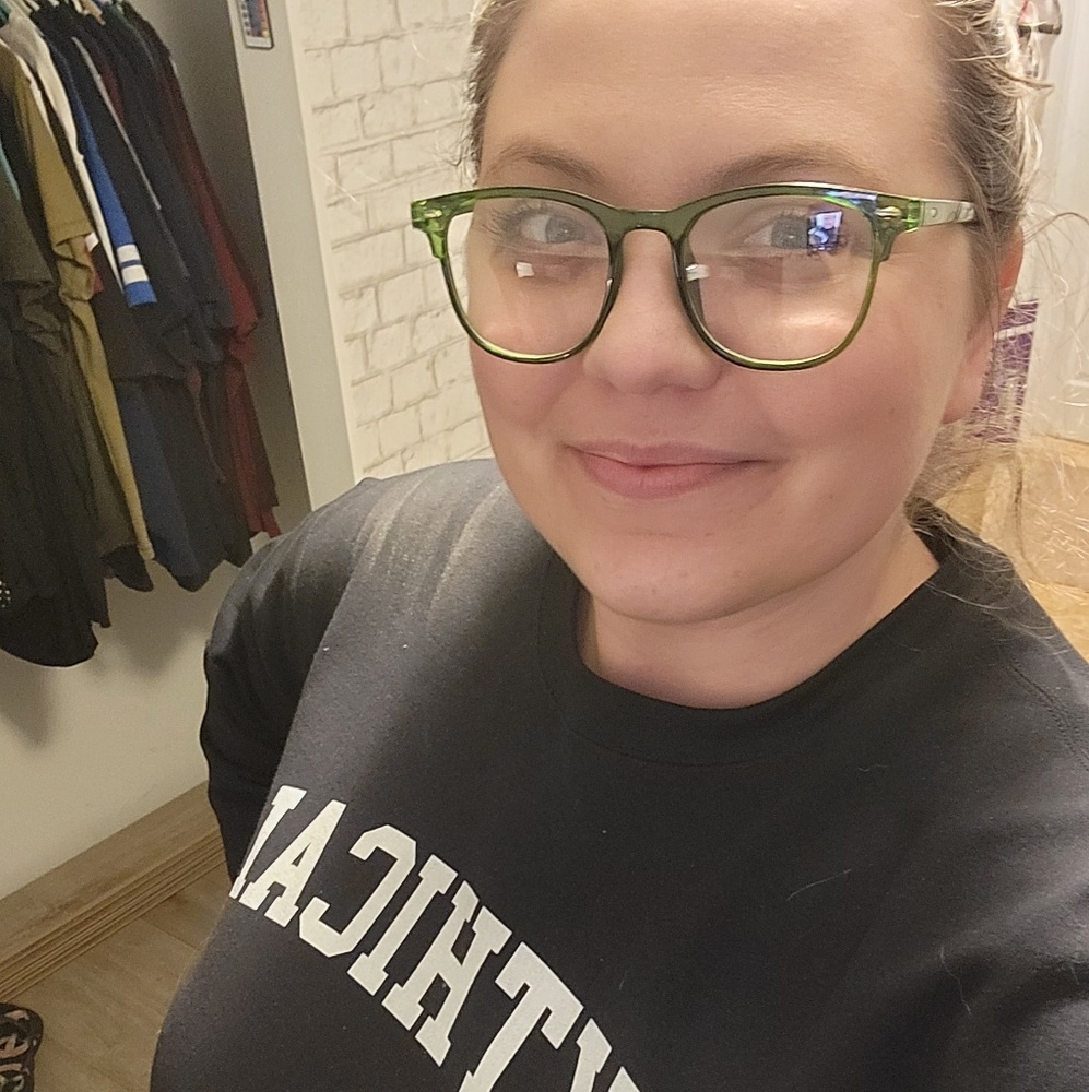 Meet your Posher, Tania